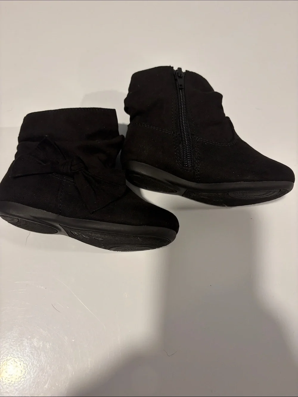 Cat & Jack Black Girls Ruffle Zip Ankle Boots